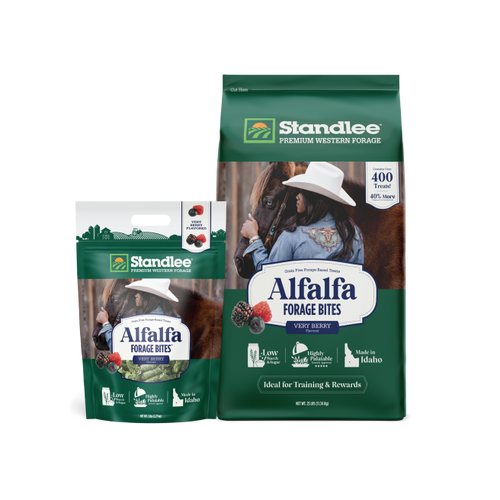 Standlee Alfalfa Forage Bites – Very Berry Flavored Horse Treats